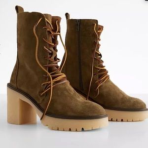 NWT Dylan Lace Up Boot